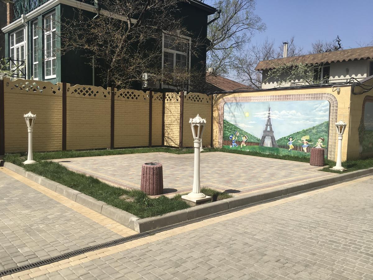 Стильная Квартира Возле Моря На Французском Бульваре Odesa Exterior foto